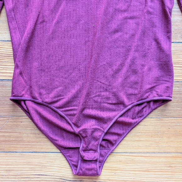 Uniqlo Red Bodysuit - Picture 4 of 8